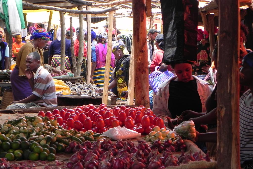 Marangu Market 090