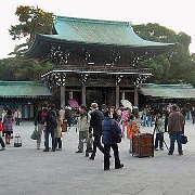 meiji-shrine-entrance-tokyo.jpg