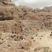 street-of-facades-and-theater-petra.jpg