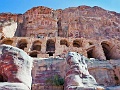 Facade of the Urn Tomb, Petra 9210911.jpg