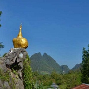 kyaiktiyo-pagoda-golden-rock-kyaiktiyo-myanmar.jpg