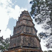 thien-mu-pagoda-near-hue-vietnam.jpg