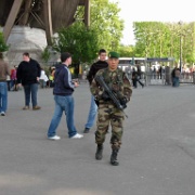 Security at the Eiffel Tower 117.jpg
