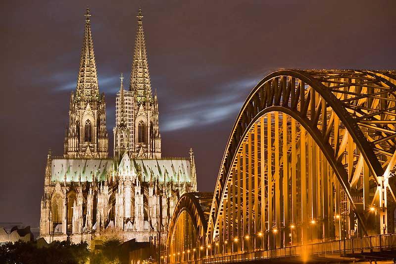 Cologne Cathedral and Hohenzollern Bridge 1454527