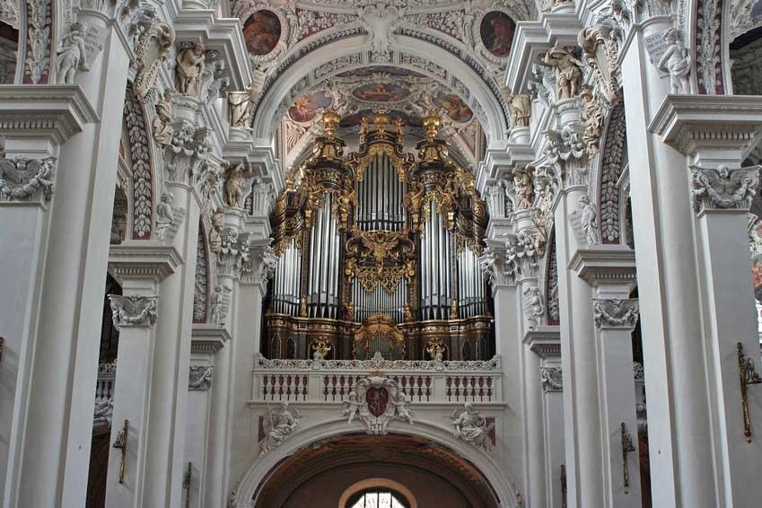 Organ at St Stephen's Cathedral, Passau 739870 S