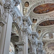 St Stephen's Cathedral interior.jpg