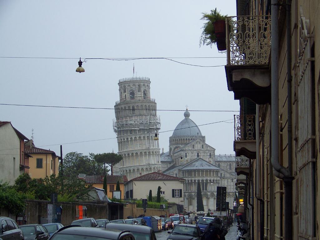 leaning-tower-pisa-italy