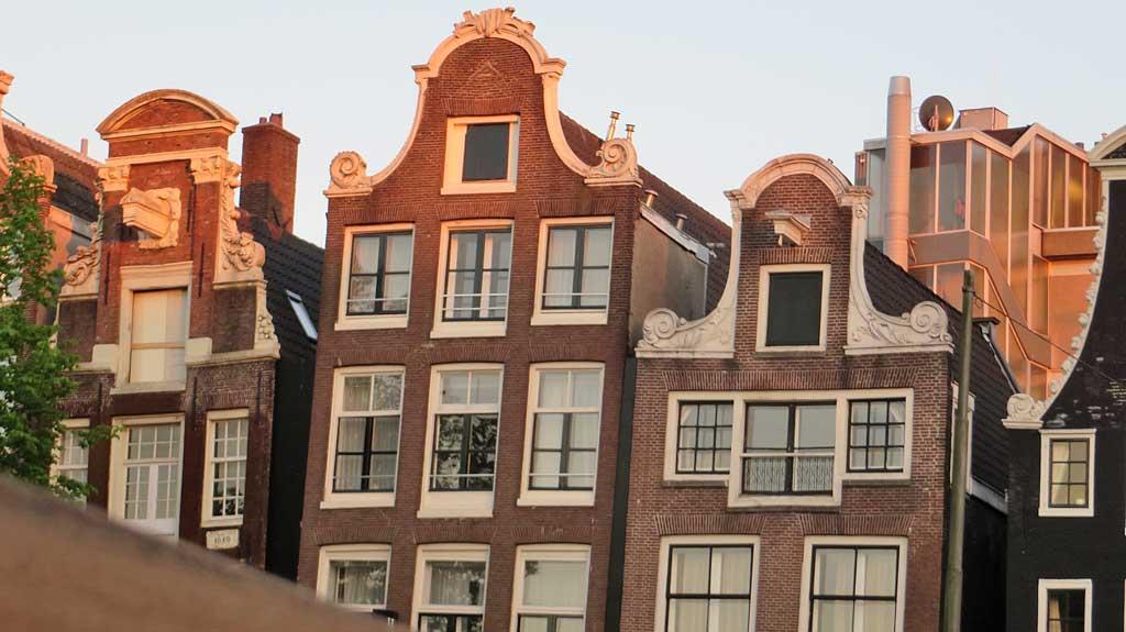 Crooked teeth buildings, Amsterdam