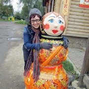 Tracie with Russian doll, Moscow 1.jpg