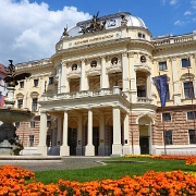 Slovak National Theater, Bratislava.jpg