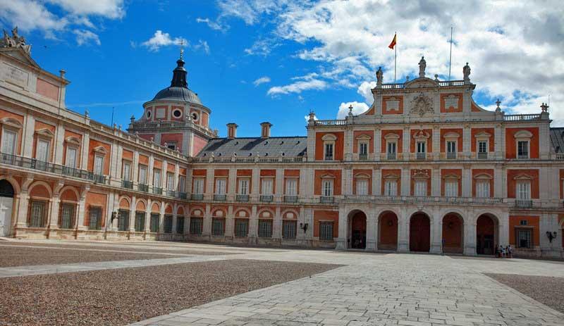 Royal Palace of Aranjuez, near Madrid 10562407