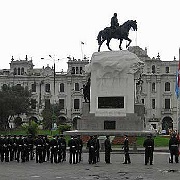 Plaza Simon Bolivar and Legislative Palace, Lima 01.jpg