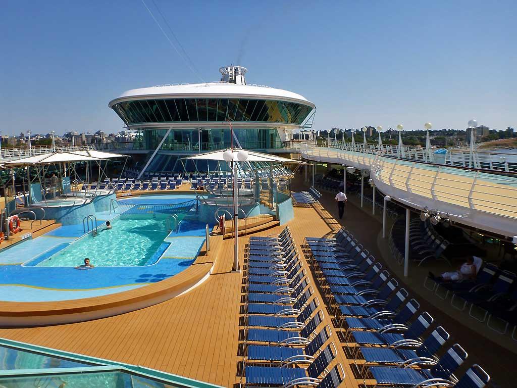 Deck 9 and Viking Crown Lounge, Rhapsody of the Seas 30601
