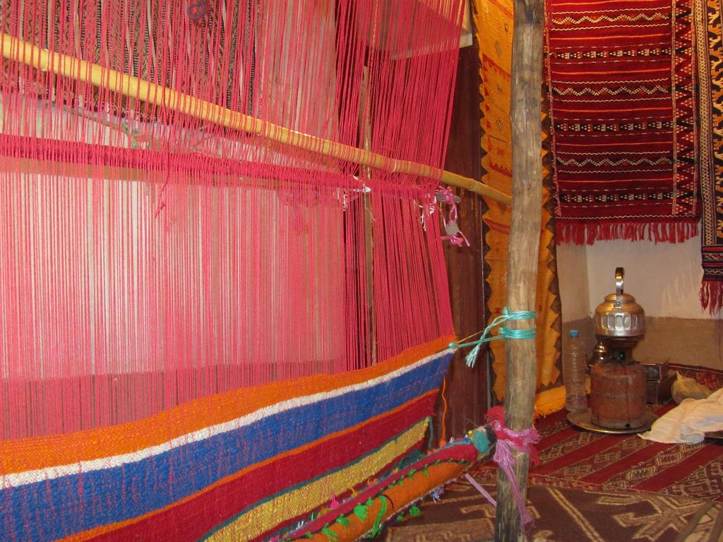 Carpet weaving, Morocco 309