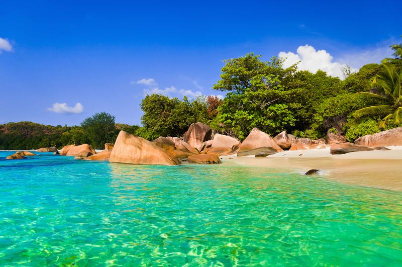 Anse Lazio at island Praslin, Seychelles 6731731