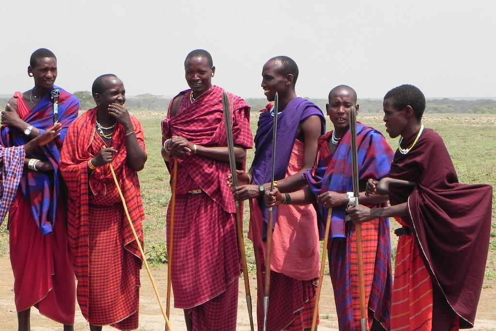 Maasai Warriors Ngorongoro 195