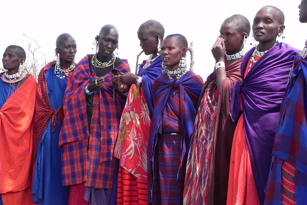 Maasai Women Ngorongoro 250