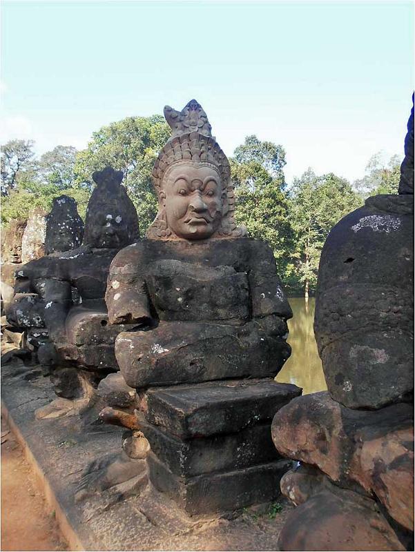 angkor-wat-sculpture