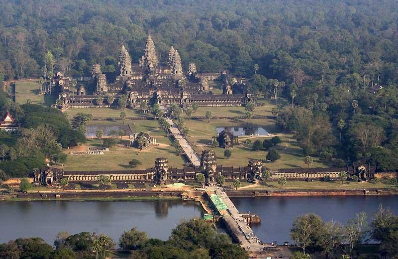 angkor-wat-temple-aerial