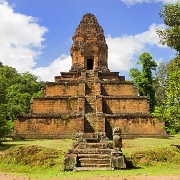 baksei-chamkrong-temple-angkor-thom.jpg