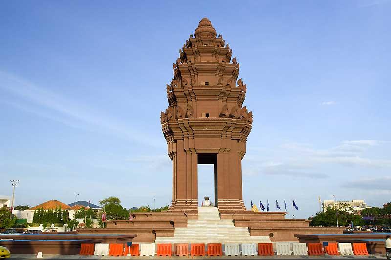 independence-monument-phnom-penh