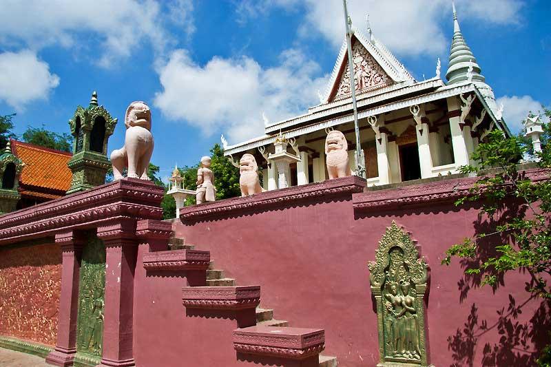 wat-phnom-temple-phnom-penh