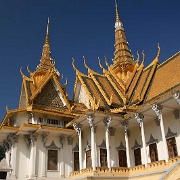 royal-palace-phnom-penh-cambodia.jpg