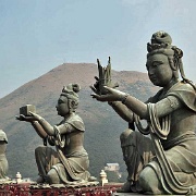 tian-tan-buddha-sculptures.jpg