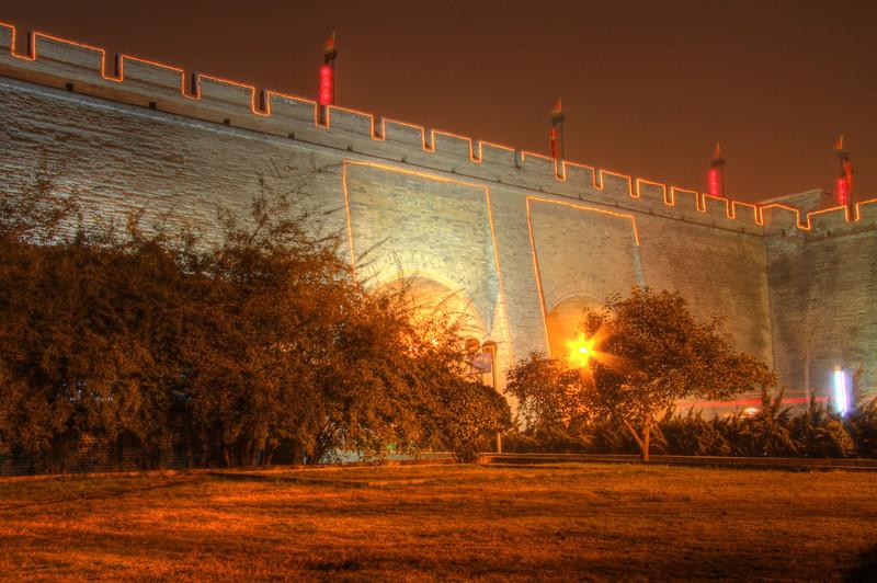 xian-city-wall-night