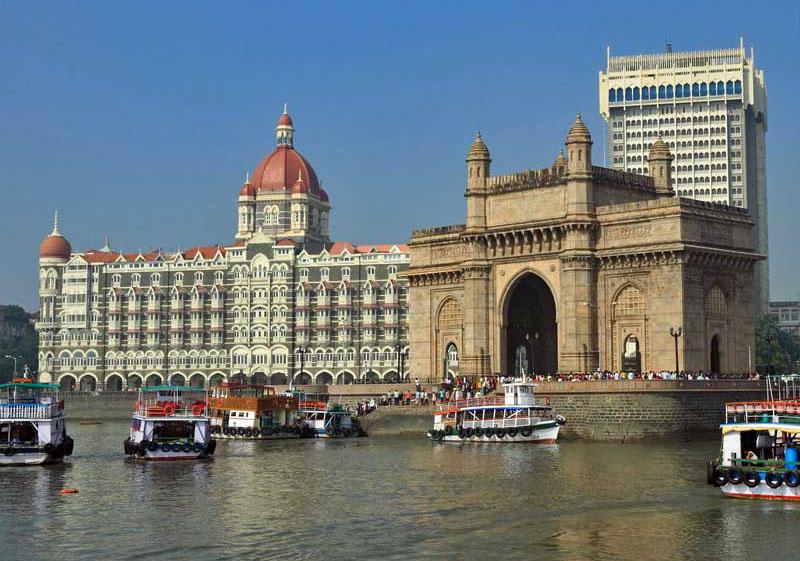 gateway-of-india-and-taj-mahal-hotel-mumbai