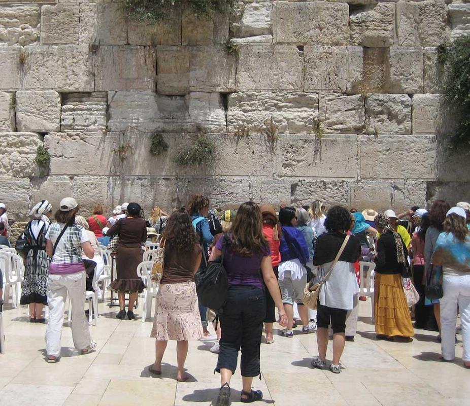 womens-section-wailing-wall-jerusalem