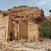 qasr-al-bint-or-temple-of-dushares.jpg