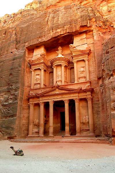 The Treasury, Petra, Jordan 7188371