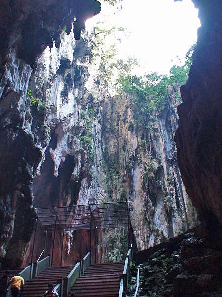 batu-caves-kuala-lumpur-malaysia