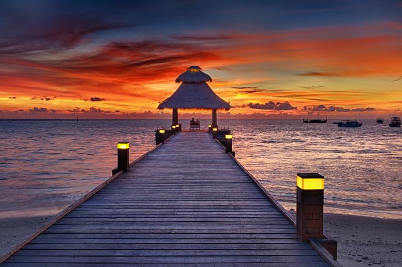 maldives-sunset-dock