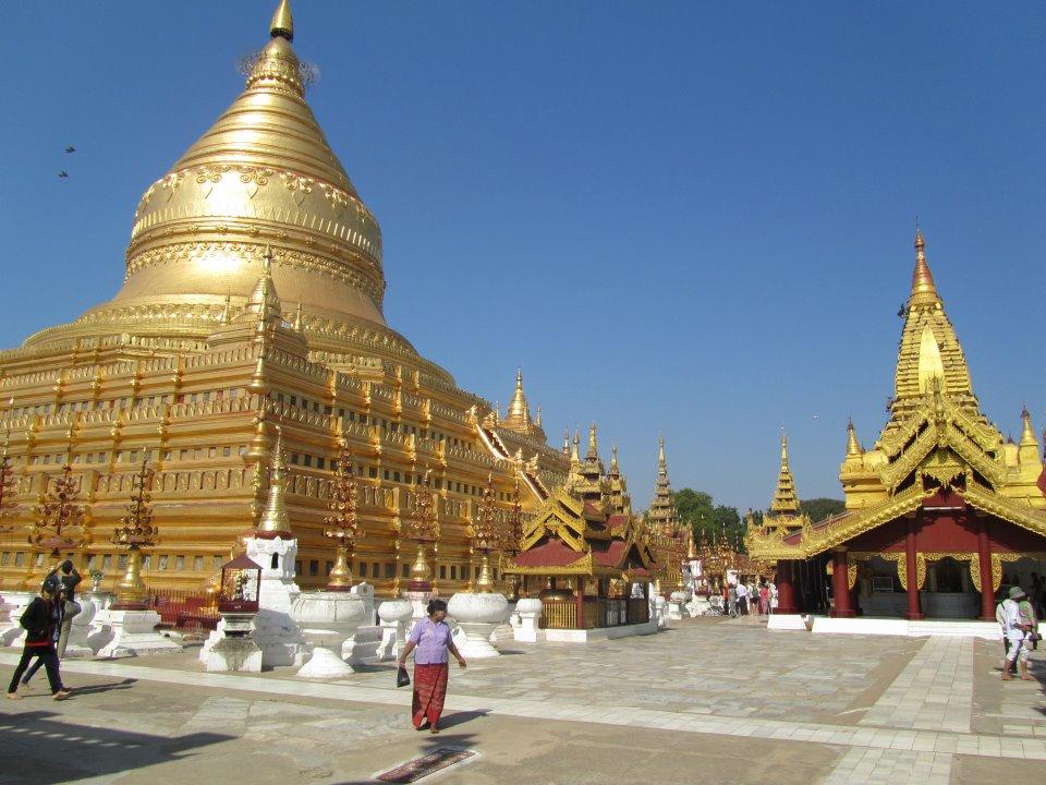 shwe-zi-gon-pagoda-bagan-myanmar
