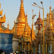 monks-shwedagon-pagoda-yangon-myanmar.jpg