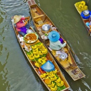 damnoen-saduak-floating-market-near-bangkok.jpg