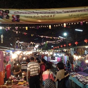 chiang-mai -nght-bazaar-thailand.jpg