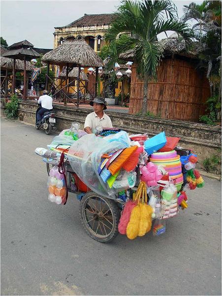 Hoi An street vendor 53