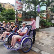 cyclo-tour-hue-vietnam.jpg