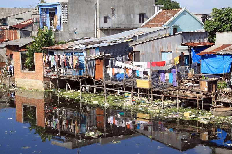 fishing-village-poverty-nha-trang