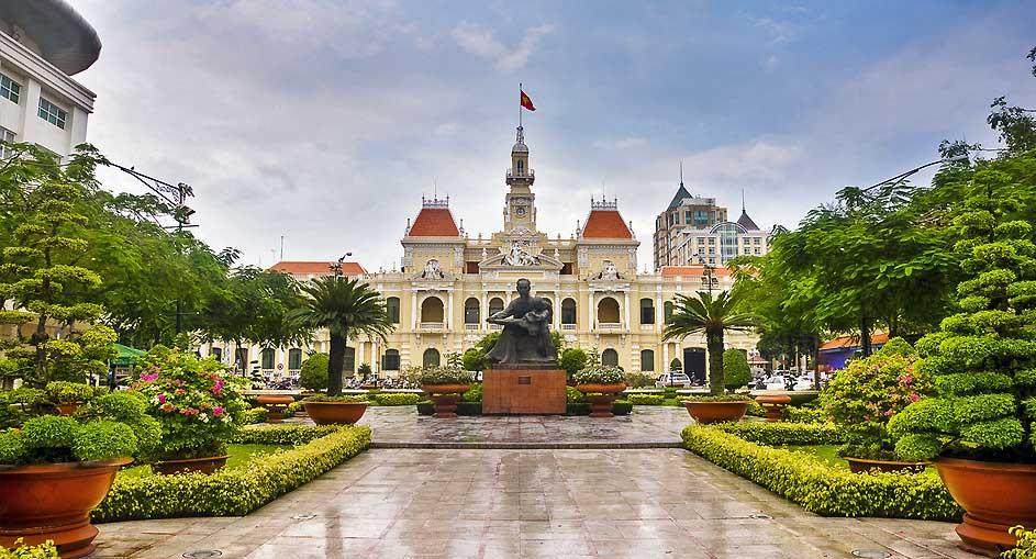 peoples-committee-building-saigon-ho-chi-minh-city