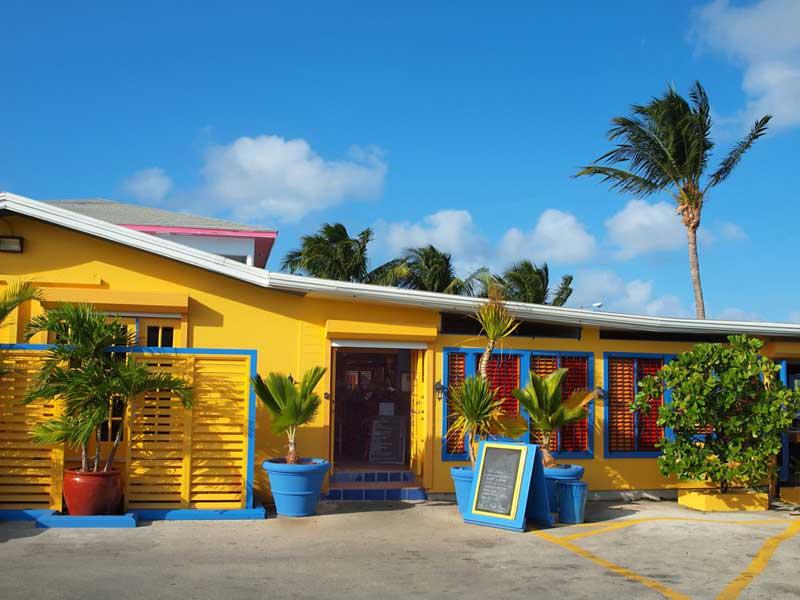 Restaurant in the Grand Cayman 7985274