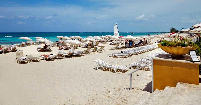 Seven Mile Beach, Grand Cayman 6616492