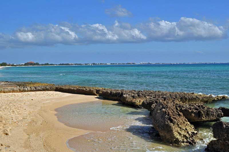 West bay toward George Town, Grand Cayman 8956925