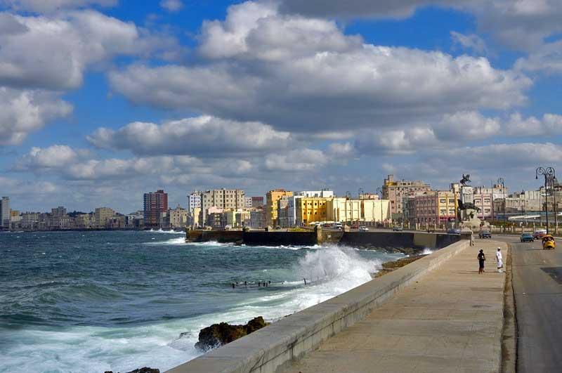 Malecon, Havana, Cuba 3655685