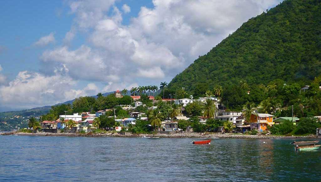 Dominica coast line south of Roseau 4