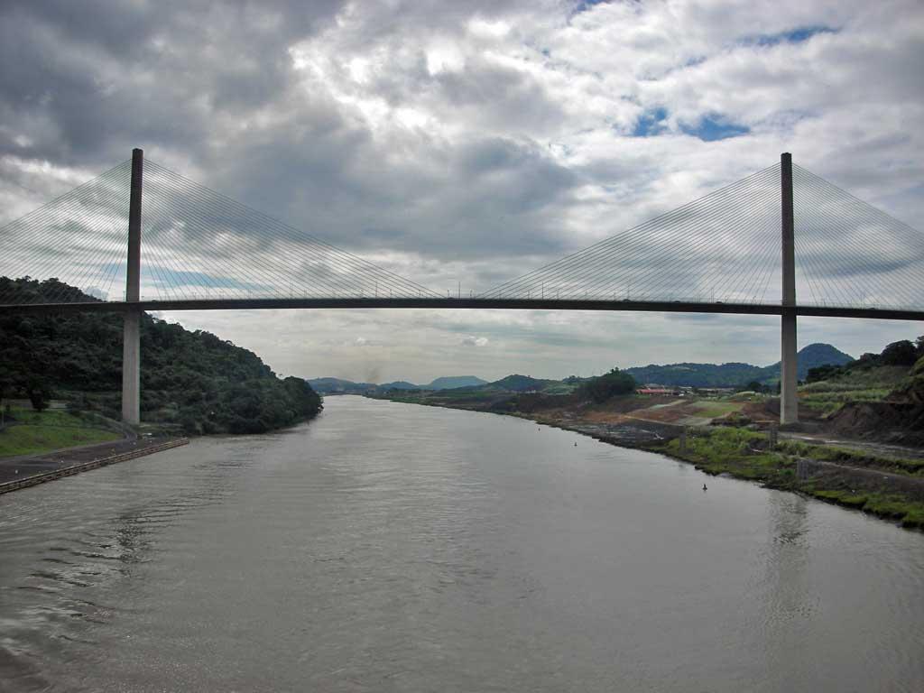 Centennial Bridge, Gaillard Cut, Panama Canal 09