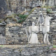 Blondel de Nesle statue near Durnstein.jpg